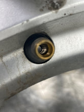 Load image into Gallery viewer, Wheel Rim BMW 318I 1996 - NW197634