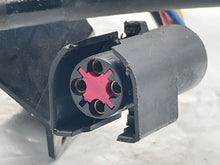 Load image into Gallery viewer, Suspension Air Compressor Pump EXPEDITION 2003 - NW8322