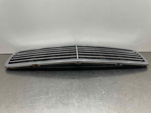 Load image into Gallery viewer, GRILL Mercedes E300D E320 E55 1996 96 1997 97 98 99 - NW98538