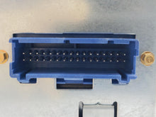 Load image into Gallery viewer, Radio Cadillac Deville 2004 - NW134372