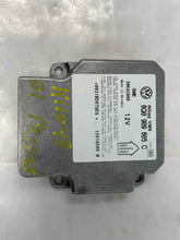 Load image into Gallery viewer, AIR BAG COMPUTER Passat 2001 01 - NW38802