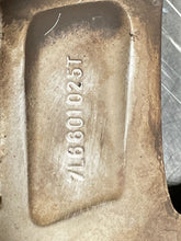 Load image into Gallery viewer, WHEEL Touareg 2004 04 2005 05 2006 06 07 08 09 10 18x8 10 Spoke - NW201731