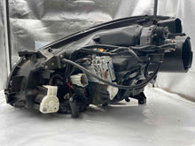 Load image into Gallery viewer, Headlight Lamp Assembly INFINITI Q45 2005 - NW102831