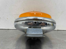 Load image into Gallery viewer, PARK LAMP Mercedes 250S 250SE 280SE 65 66 67 68 - 73 - NW83230