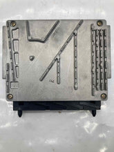 Load image into Gallery viewer, ECU ECM COMPUTER Volvo S60 V70 S80 2000 00 2001 01 - NW63200