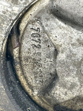 Load image into Gallery viewer, POWER STEERING PUMP MERCEDES 190 1984 201 TYPE - NW163831