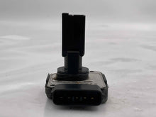 Load image into Gallery viewer, Mass Air Flow Sensor Meter MAF Sequoia Tundra 00 01 02 03 04 - NW5605