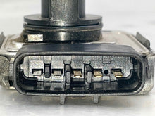 Load image into Gallery viewer, Mass Air Flow Sensor Meter MAF Sequoia Tundra 00 01 02 03 04 - NW5605
