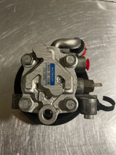 Load image into Gallery viewer, POWER STEERING PUMP Miata MX-5 06 07 08 09 10 11 12 13 14 - NW163669