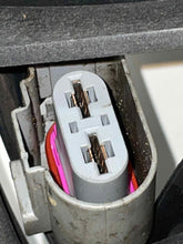 Load image into Gallery viewer, RADIATOR FAN ASSEMBLY Audi RS4 A4 S4 2004 04 2005 05 2006 06 - 09 - NW63690