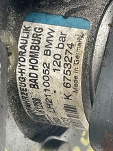 Load image into Gallery viewer, POWER STEERING PUMP BMW 325i 330i 2001 01 02 03 04 05 - NW163070