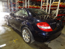 Load image into Gallery viewer, CARRIER ASSEMBLY Mercedes-Benz SLK280 SLK350 SLK55 2006 06 - NW47317