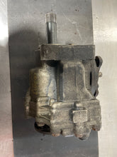 Load image into Gallery viewer, TRANSFER CASE Audi TT 2000 00 2001 01 02 03 04 05 06 - NW176643