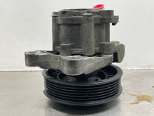 Load image into Gallery viewer, POWER STEERING PUMP BMW 525i 528i 530i 2006 06 2007 07 08 09 10 - NW163123