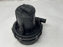 Load image into Gallery viewer, AIR INJECTION PUMP SMOG BMW 325i 328i 330i 323i 1999 99 00 01 02 03 04 05 - NW8043