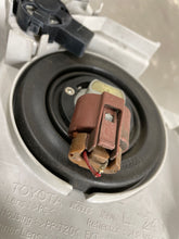 Load image into Gallery viewer, HEADLIGHT LAMP ASSEMBLY 4 Runner 2003 03 2004 04 2005 05 Left - NW103668
