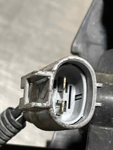Load image into Gallery viewer, RADIATOR FAN ASSEMBLY Hyundai Veracruz 07 08 09 10 11 12 - NW63946