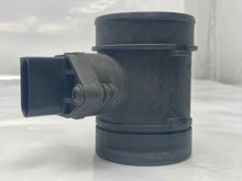 Load image into Gallery viewer, Mass Air Flow Sensor Meter MAF Porsche Cayenne 03 04 05 06 - NW5425