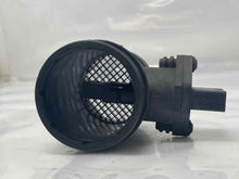 Load image into Gallery viewer, Mass Air Flow Sensor Meter MAF Porsche Cayenne 03 04 05 06 - NW5425