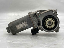 Load image into Gallery viewer, TRANSFER CASE ACTUATOR MOTOR LR3 LR4 Range Rover Range Rover Sport 05-15 - NW177258