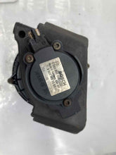 Load image into Gallery viewer, Vacuum Pump MERCEDES C-CLASS 1995 - NW189202