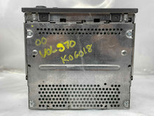 Load image into Gallery viewer, RADIO Volvo V40 S70 V70 S90 98 99 00 - 03 04 AM/FM/CD - NW140426