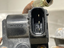 Load image into Gallery viewer, THROTTLE BODY Lexus RX300 1999 99 2000 00 2001 01 02 03 - NW178244