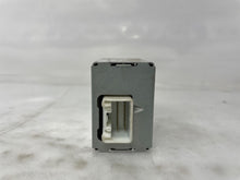 Load image into Gallery viewer, CRUISE CONTROL COMPUTER Highlander Rx300 00 01 02 03 - NW33832