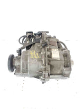 Load image into Gallery viewer, TRANSFER CASE Kia Sorento 2005 05 2006 06 2007 07 2008 08 2009 09 Auto - NW176936