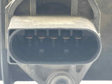 Load image into Gallery viewer, Mass Air Flow Sensor Meter MAF Rover Discovery Range Rover 99-04 - NW5444