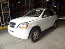 Load image into Gallery viewer, TRANSFER CASE Kia Sorento 2005 05 2006 06 2007 07 2008 08 2009 09 Auto - NW176933