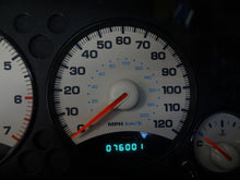 Load image into Gallery viewer, SPEEDOMETER CLUSTER Jeep Liberty 2004 04 - NW159067