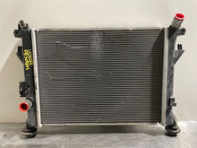 Load image into Gallery viewer, Radiator Pontiac Solstice 2008 - NW131821