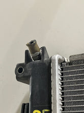 Load image into Gallery viewer, Radiator Pontiac Solstice 2008 - NW131821