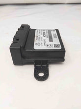 Load image into Gallery viewer, PARK ASSIST CONTROL MODULE COMPUTER Regal Verano Camaro Cruze 10-17 - NW26537
