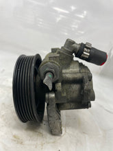 Load image into Gallery viewer, POWER STEERING PUMP 530i 525i 2006 06 - NW163141