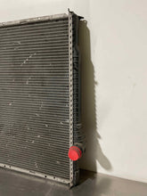 Load image into Gallery viewer, RADIATOR BMW X5 2001 01 2002 02 2003 03 04 Auto - NW132070