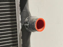 Load image into Gallery viewer, RADIATOR Tiguan 2009 09 2010 10 - NW132675