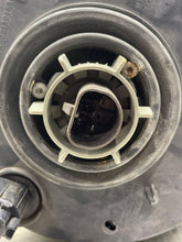 Load image into Gallery viewer, HEADLIGHT LAMP ASSEMBLY Liberty 2002 02 2003 03 2004 04 Right - NW102071