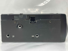Load image into Gallery viewer, Radio GRAND CHEROKEE 2002 - NW135121