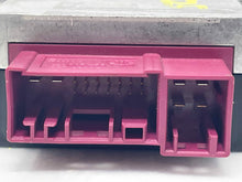 Load image into Gallery viewer, Fuel pump computer BMW 330i 328i 528i 525i 530i 2004 04 05 06 07 08 - 11 - NW29444