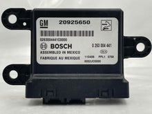 Load image into Gallery viewer, PARK ASSIST CONTROL MODULE COMPUTER Regal Verano Camaro Cruze 10-17 - NW27805
