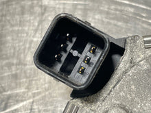 Load image into Gallery viewer, THROTTLE BODY 228I 320i 328D 328i 328I GT 428i 528D 528i X1 X3 X4 12-15 - NW177744