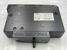 Load image into Gallery viewer, 6 DISC CD CHANGER BMW 750i 76i0 2006 06 - NW136705