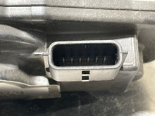 Load image into Gallery viewer, THROTTLE BODY Infiniti G37 G35 370Z Q60 2007 07 2008 08 09 - 14 Right - NW177968