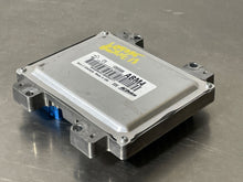 Load image into Gallery viewer, ECU ECM COMPUTER ELR Cruze Silverado 2500 Pickup Silverado 3500 11-16 - NW57794