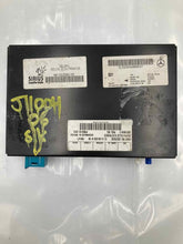 Load image into Gallery viewer, Radio MERCEDES E-CLASS 2006 - NW138751