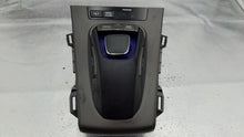 Load image into Gallery viewer, Info-Gps Screen LEXUS HS250H 2010 - NW105478