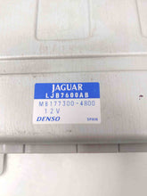 Load image into Gallery viewer, Temperature Control Computer Jaguar XK8 2000 00 2001 01 2002 02 2003 03 04 05 06 - NW33336