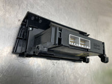 Load image into Gallery viewer, Temperature Controls INFINITI I30 2000 - NW460617